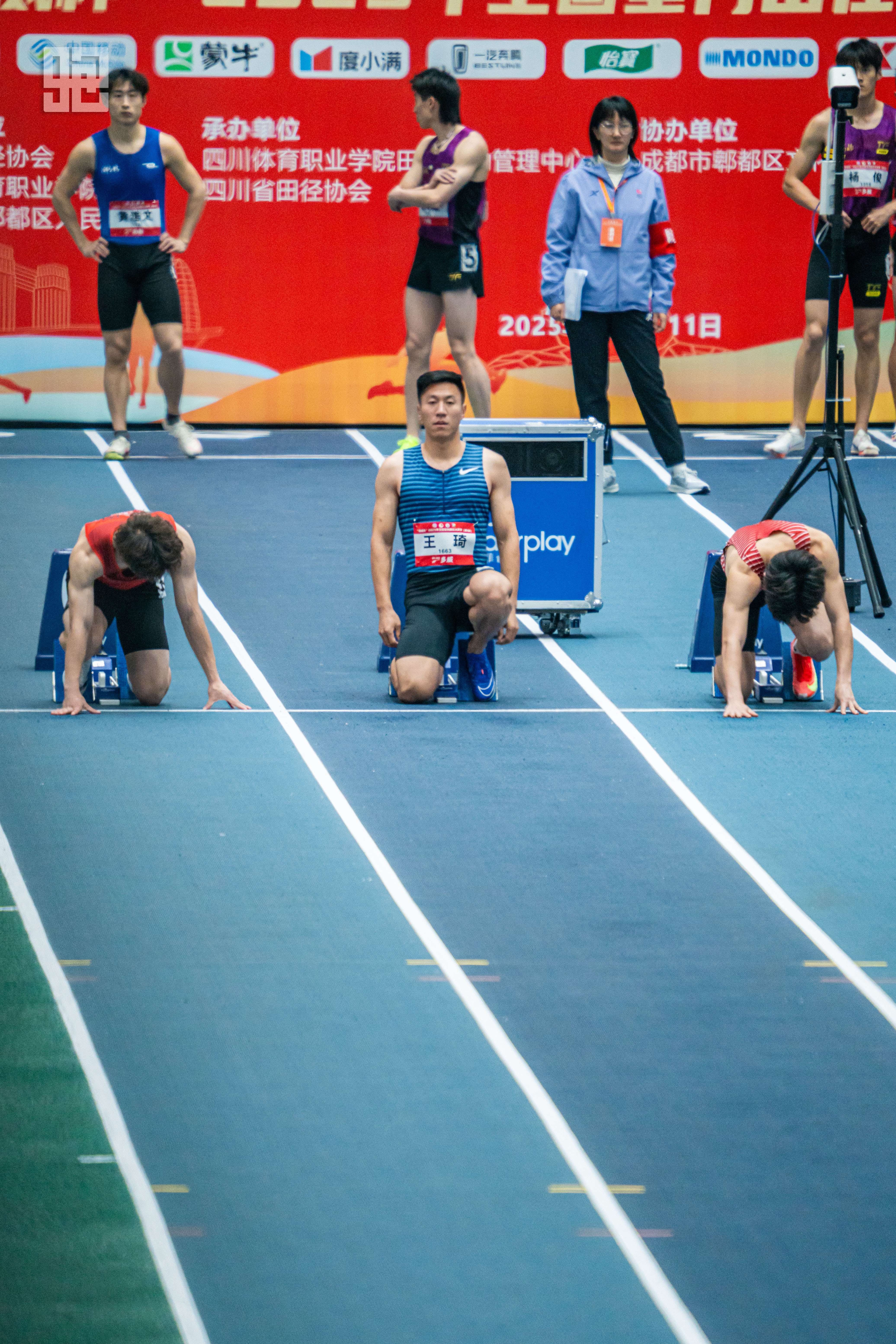 关于田径赛后采访曝光,内幕引发热议的信息 关于田径赛后采访曝光,内幕引发热议的信息