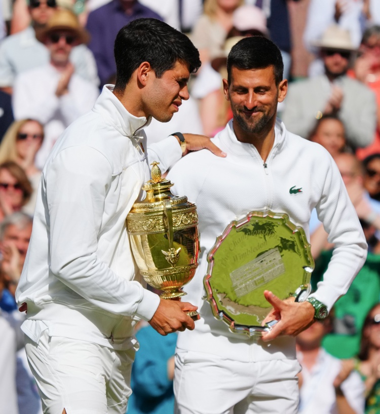 温网逆转美网，阿尔卡拉斯扛起全队