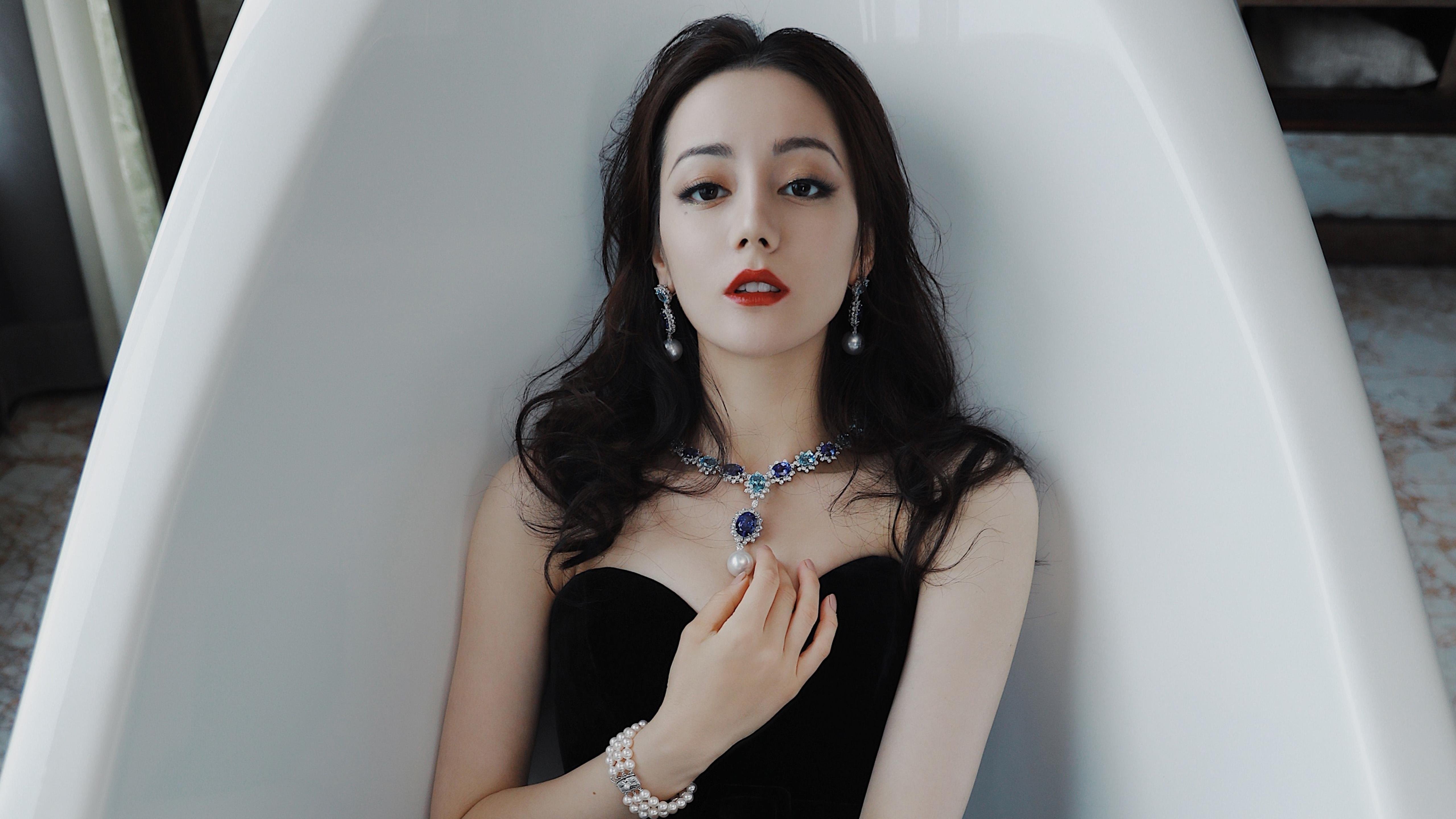 禁区内的巨人舞蹈，当戈贝尔的防守交响曲响彻欧冠决赛之夜