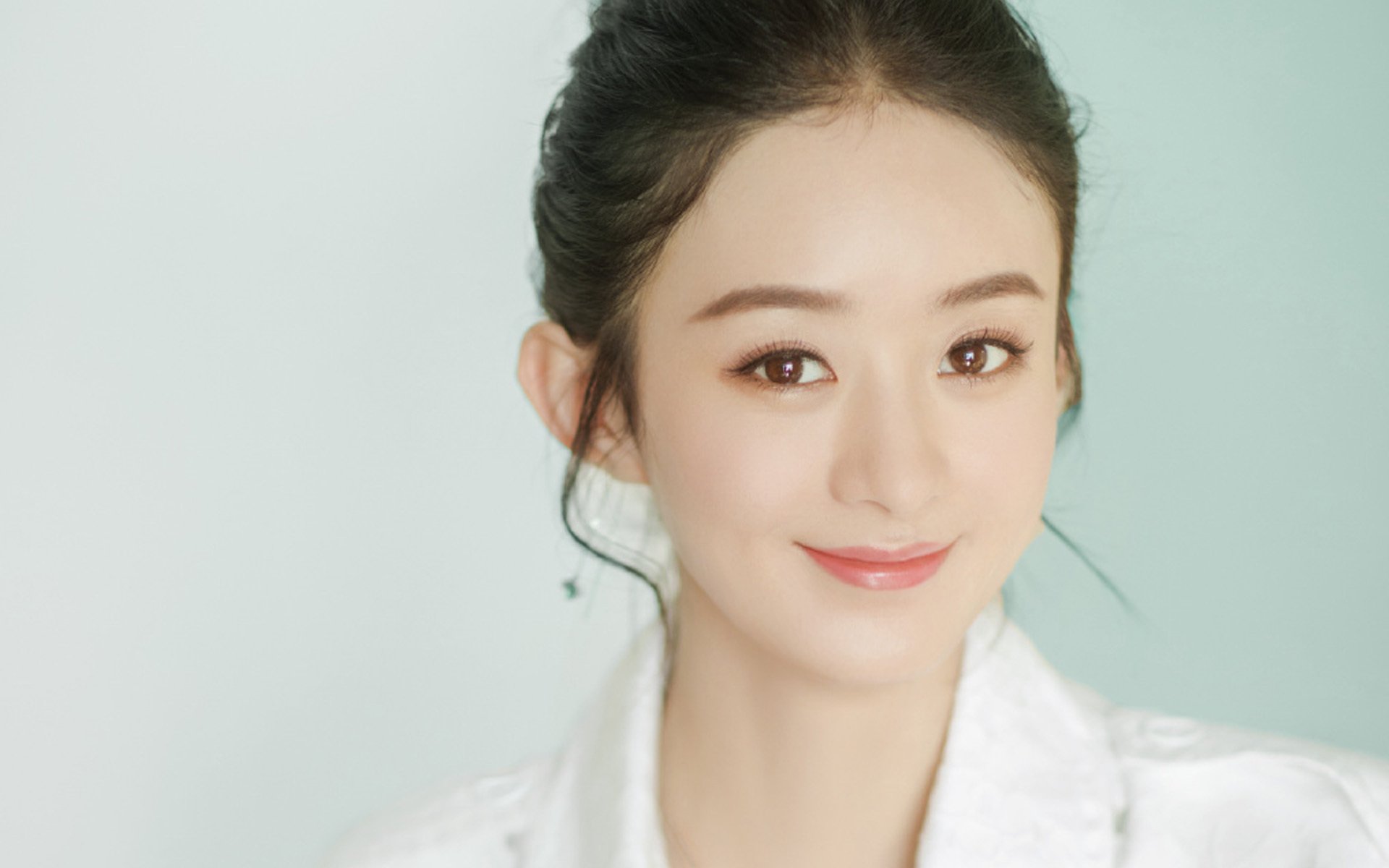 窒息式防守与个人英雄主义，一场教科书级别的欧战对话